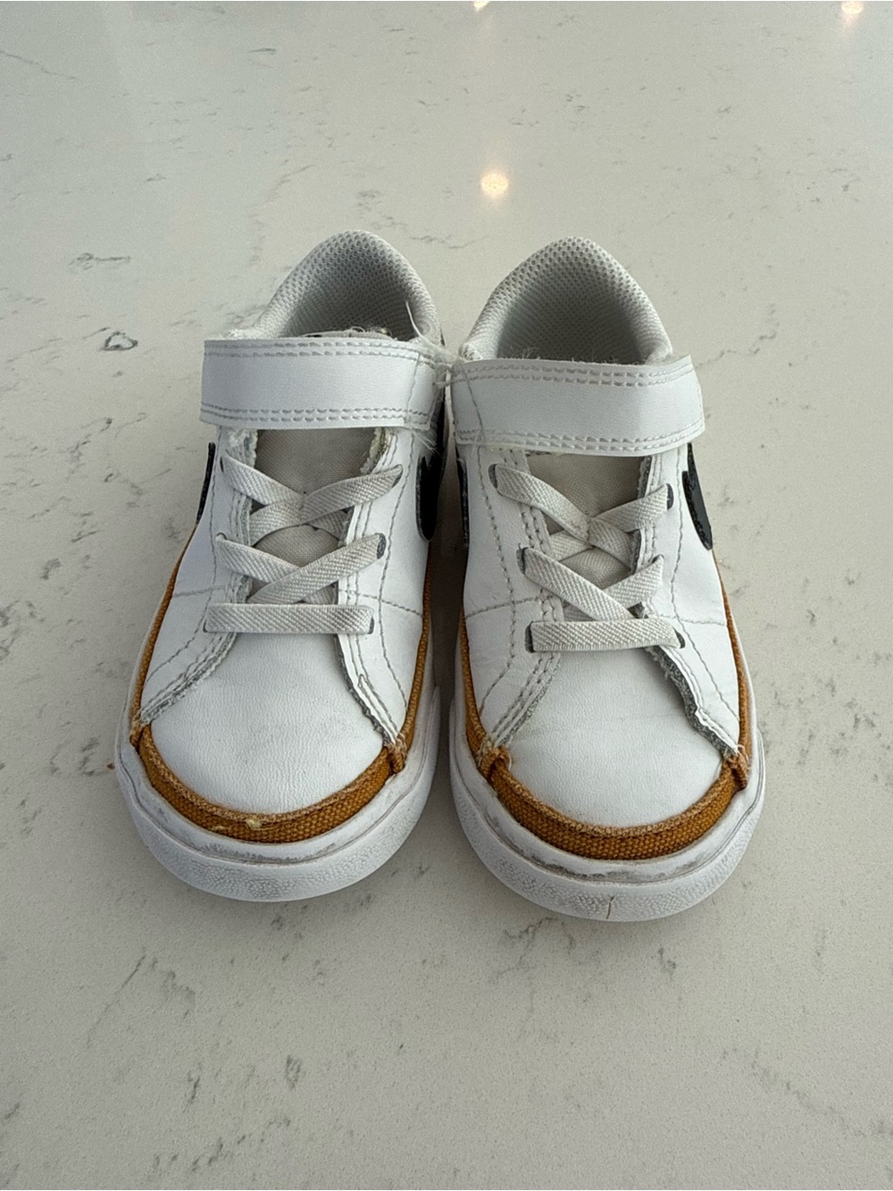 Nike Kids White and Brown Low-Top Sneakers with Velcro
